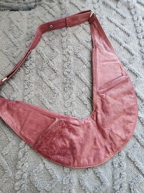 Sling Crossbody Bag in Dusty Rose Leather